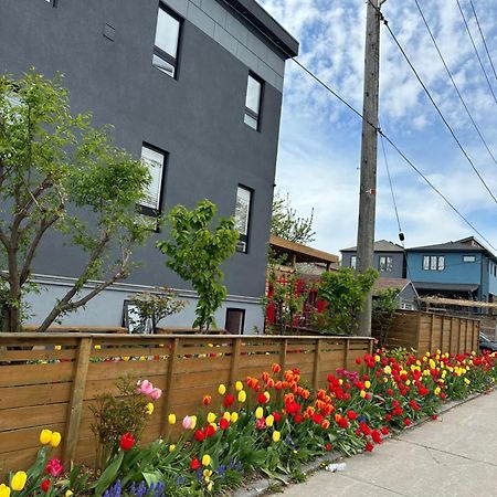 Lower Loft Suite -Space Share Toronto Exterior photo